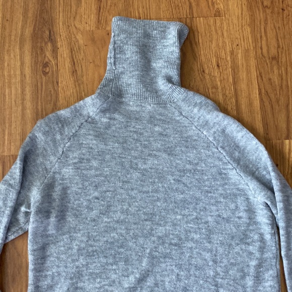 BNWT H&M gray turtle neck tunic - Picture 7 of 12